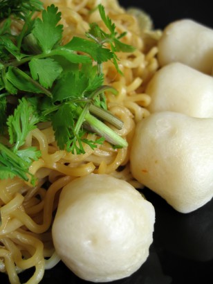 Fishball noodles (dry)