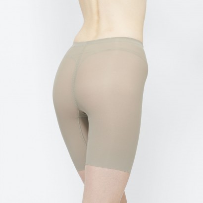 Uniqlo body shaper non lined half shorts, Women's Fashion, Bottoms