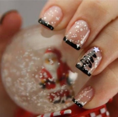 Snow globe nail art