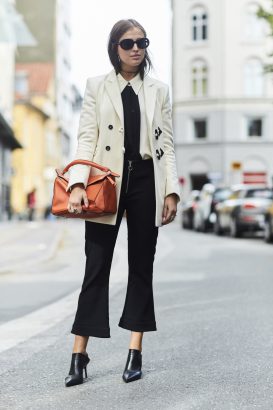 15 Chic ways to carry around a coloured bag to stand out in crowd